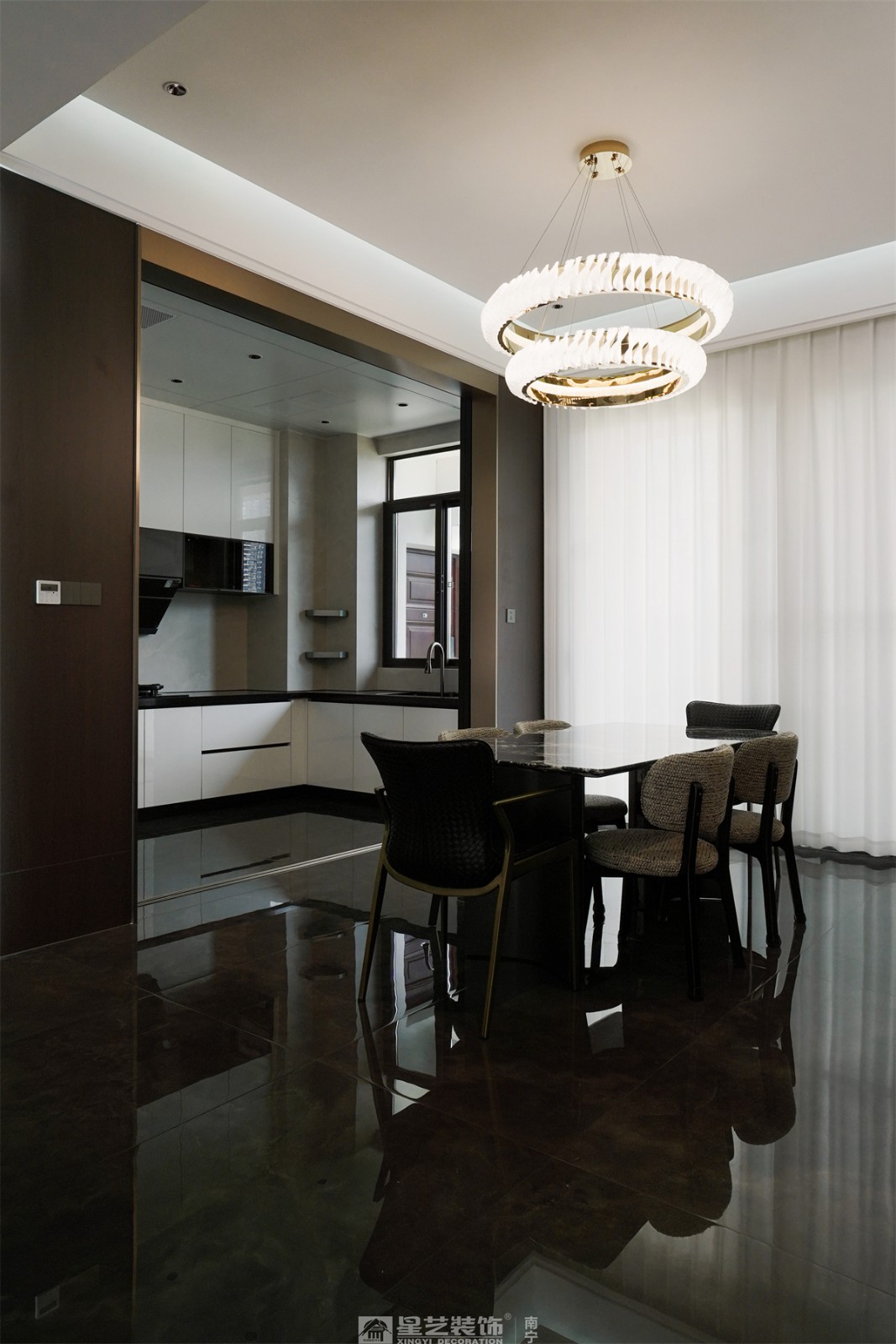保利君悅灣200平輕奢餐廳裝修完工實景圖